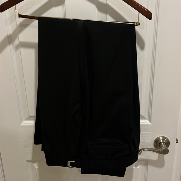 Tuxedo - Picture 3 of 4